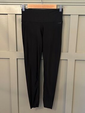 AR-33 Leggings High Rise Black Shimmer Size Medium